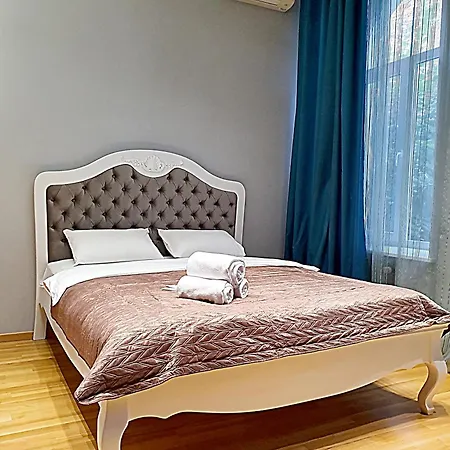 דירה - Kreshchatyk Area *